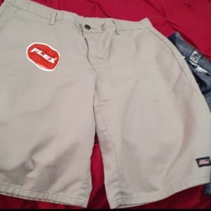Men's Dickies size 38 khaki
